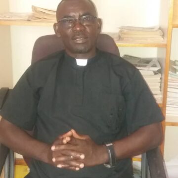 uushona Uushona: Osha fimana oitenya i ningilwe omakonakono tete manga inaku ningwa efundula