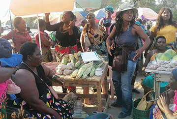 vendors City moves to calm tension with vendors