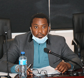 vision Parliament committee visits stalling Peugeot plant