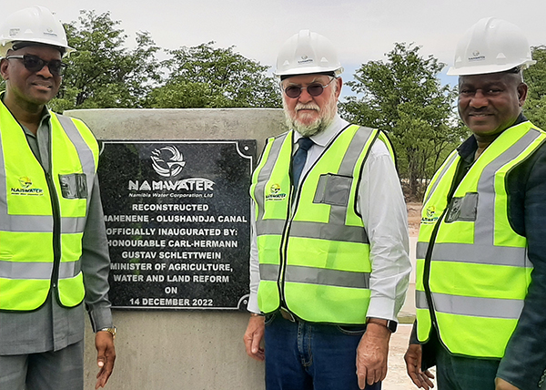 water 2 Okuandjeneka omeva moshiwana oshi li oshinakuwanifa shepangelo shotete – Schlettwein