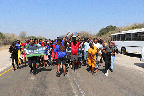 welcome jpg Heroes’ welcome for Newspaper Cup winners