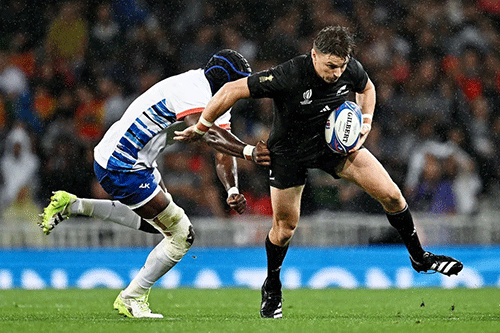 welwitschias 4 All Blacks maul Welwitschias ..as Malan suffers injury