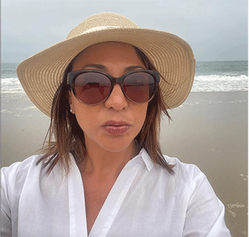 woman A adhika a sila mokafleta