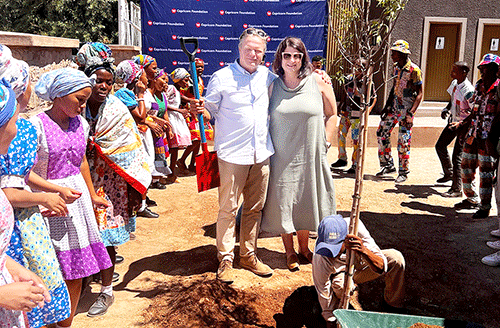 Capricorn pledges N$1m for desert economy in Maltahöhe