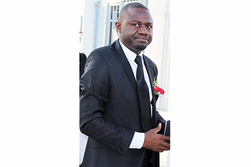 Iindji okwa li a  fimaneka ovanan-geshefa