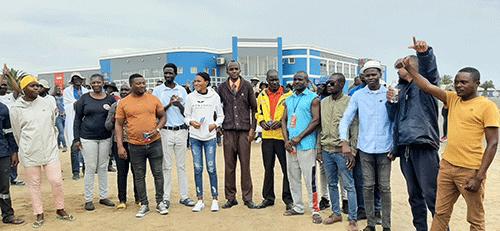 IPC back paddles on Howard-Smith 