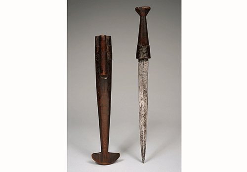 Man commits suicide in front of pregnant wife