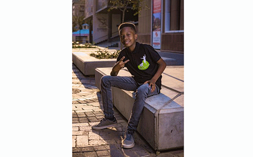 mulife 2 Mulife saved by his shoe