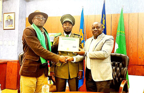 Ovambanderu coastal visit a success: Nguvauva 