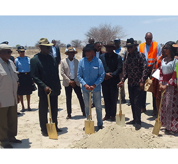 onesi Ovakwashiwana mOnesi va lulilwa kookahenge