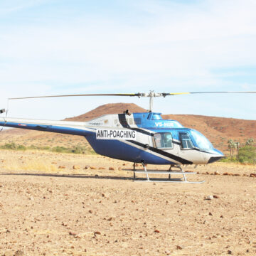 Helicopter Helikopters huib ǀkhan ge Kuneneb !nâ kaise a !garo !â!âgu !nâ hâ khoena ǁhûidi xoamâisendi !aroma gere sīhe