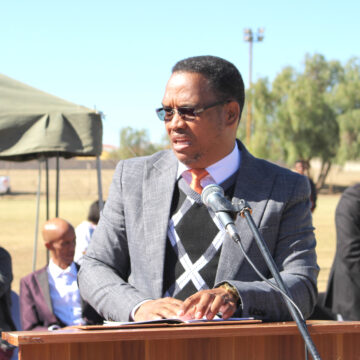 Swartbooi Register to vote, Swartbooi tells //Kharas region