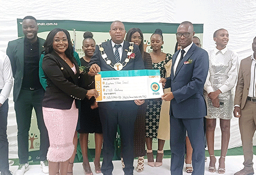 dinner Eenhana da ongela oN$414 000 mouvalelo wowina