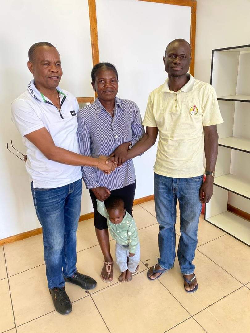 Couple Itatu mana okupandula – Aafuko