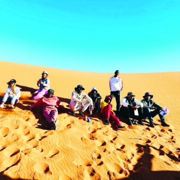 DagBreek learners Dagbreek learners soak in desert landscape