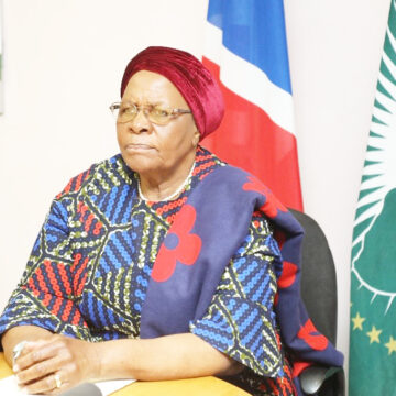 Africa NNN: Afrikab ǂkhîo!nâsigu ge nî gowaǀîhe