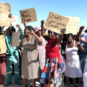 Dauredaman Dauredaman wash dirty linen … kick out Seibeb