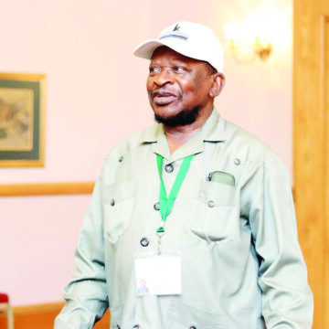 Ekandjo Ekandjo still searching for his bills