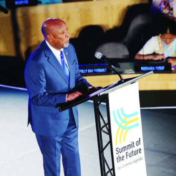 Mbumba Mbumba lauds Namibian youth