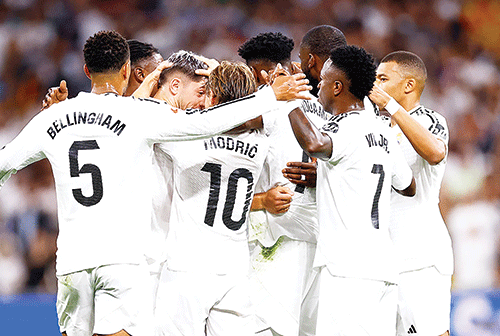 Madrid-jpg Madrid beat Villarreal to level Liga leaders Barca